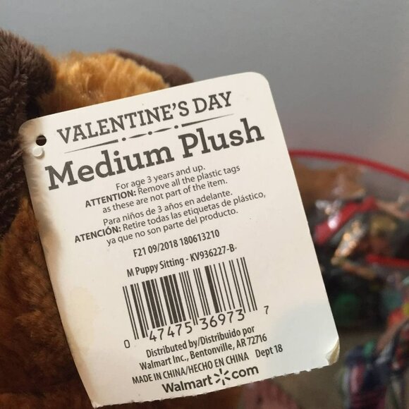 Kisses Valentines Dog Plush - Picture 7 of 10